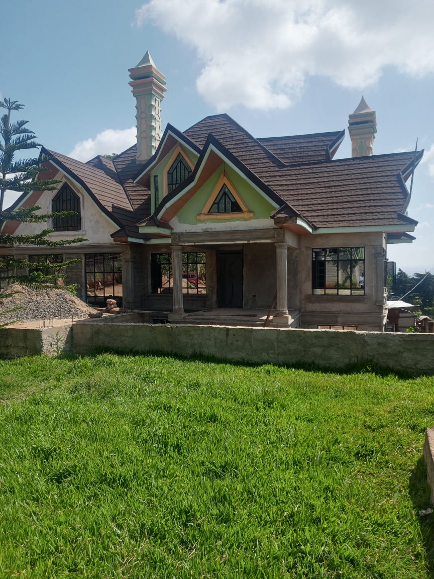 5 BEDROOM HOUSE ALL ENSUITE