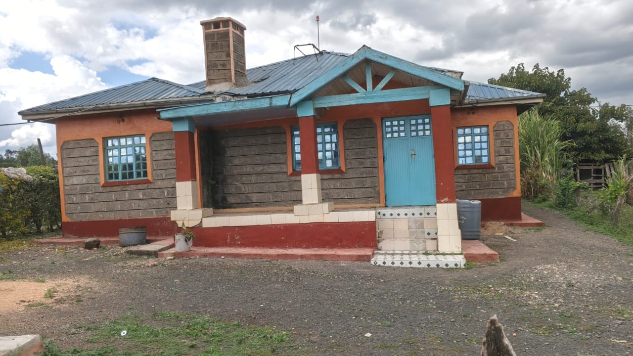 3 BEDROOM HOUSE MASTER ENSUITE
